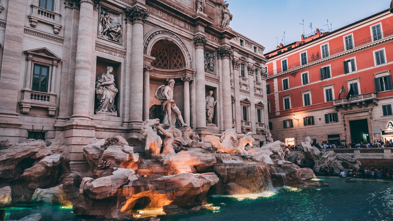 trevi fountain rome