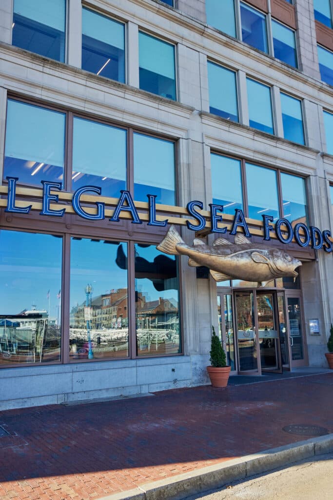 Family-friendly restaurants in Boston, MA - Legal Seafoods, Long Warf